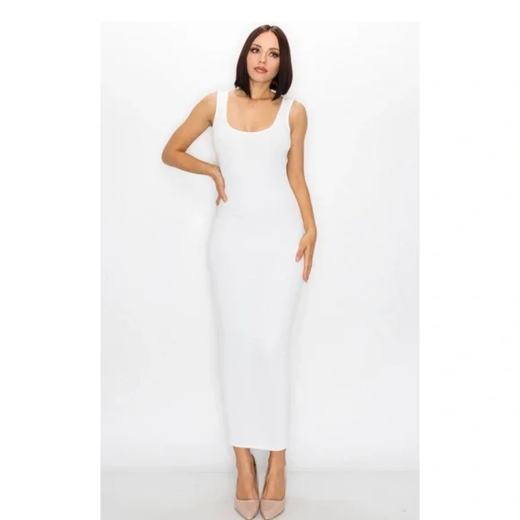 White dress - Picture 2 of 2